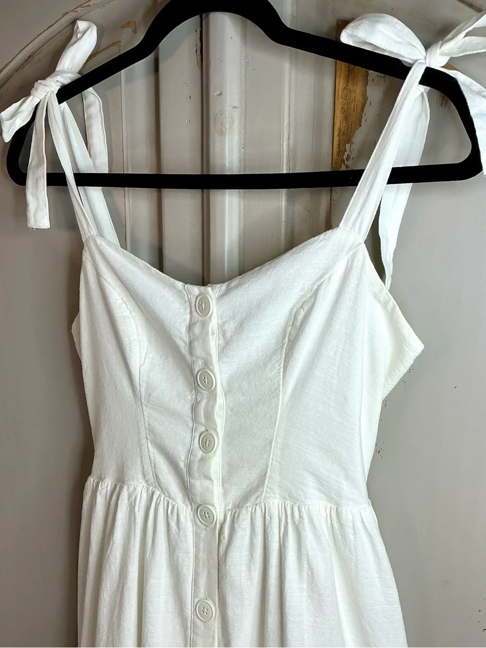 Urban Outfitters | White Cotton Tie Strap Button Front Midi Dress Size Medium